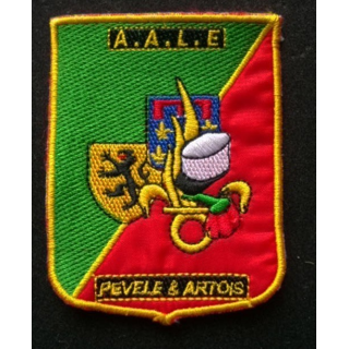 LEGION : insigne tissu de la légion de l'antenne de Pevelle et Artois de taille 6,5 cm x 8,6 cm brodé