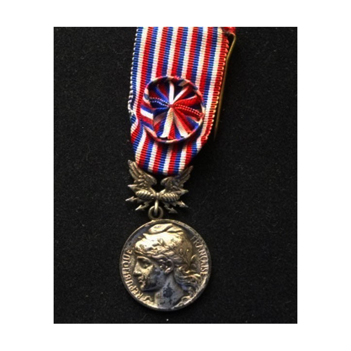 FRANCE : médaille d'argent des postes et télécommunications en argent non attribuée