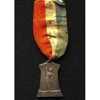 FRANCE : médaille des fusiliers marins attribuée à M. Docherie