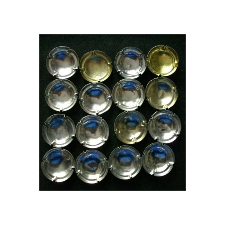 MUSELET : Lot de 16 muselets de bouteilles de champagne et de mousseux ou assimilés lot 15