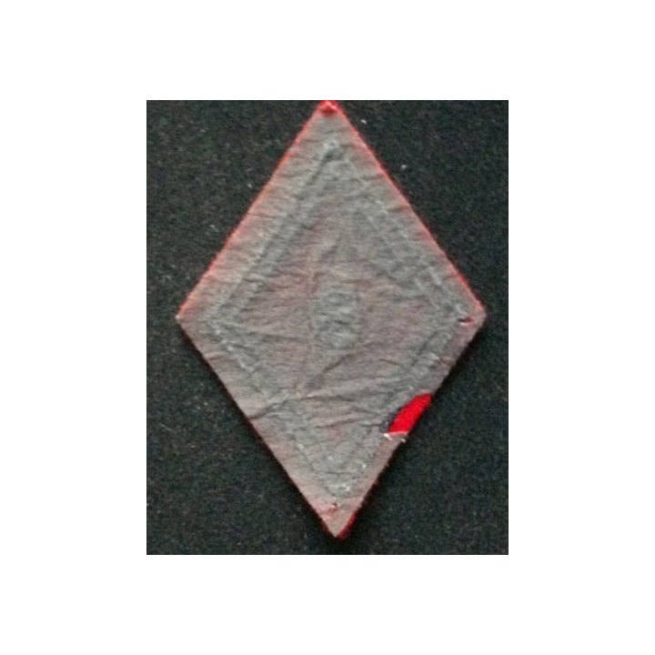 losange de bras modèle 45 :  8° régiment d'artillerie troupe