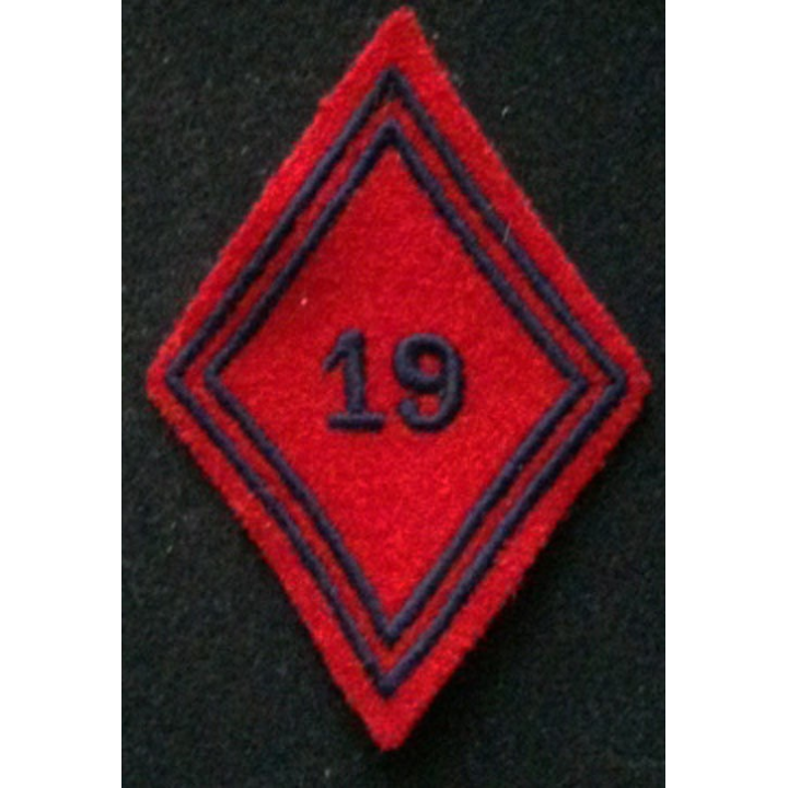 losange de bras modèle 45 ARTILLERIE 19° RA TROUPE : insigne de losange de bras modèle 45 du 19° régiment d'artillerie troupe