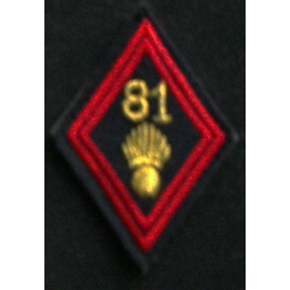 losange de bras modèle 45 INFANTERIE 81° RI CADRE : insigne de losange de bras modèle 45 du 81° régiment d'infanterie cadre