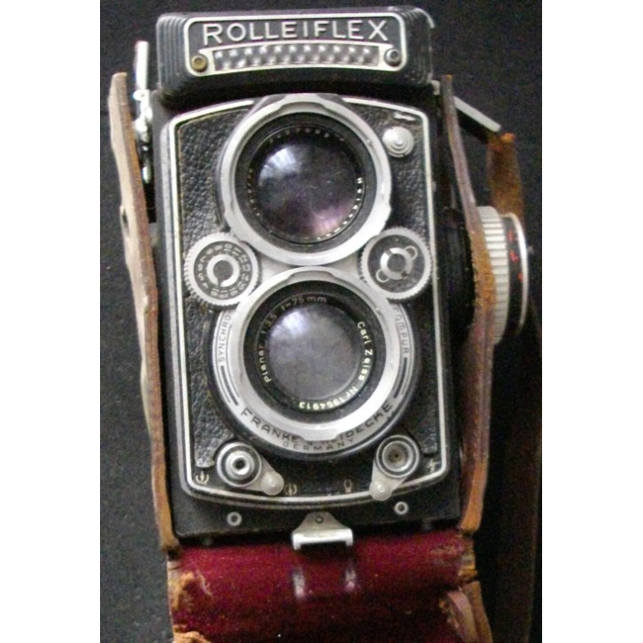 APPAREIL PHOTO : ROLLEIFLEX OBJECTIF PLANAR 1:35 & 1:2,8 F à 75 mm