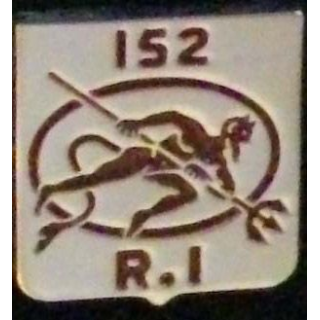 152°RI : pin's de l'insigne du 152° régiment d'infanterie de fabrication Boussemart de hauteur 1,8 cm