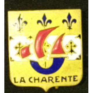 LA CHARENTE : insigne du pétrolier ravitailleur La Charente en Indochine