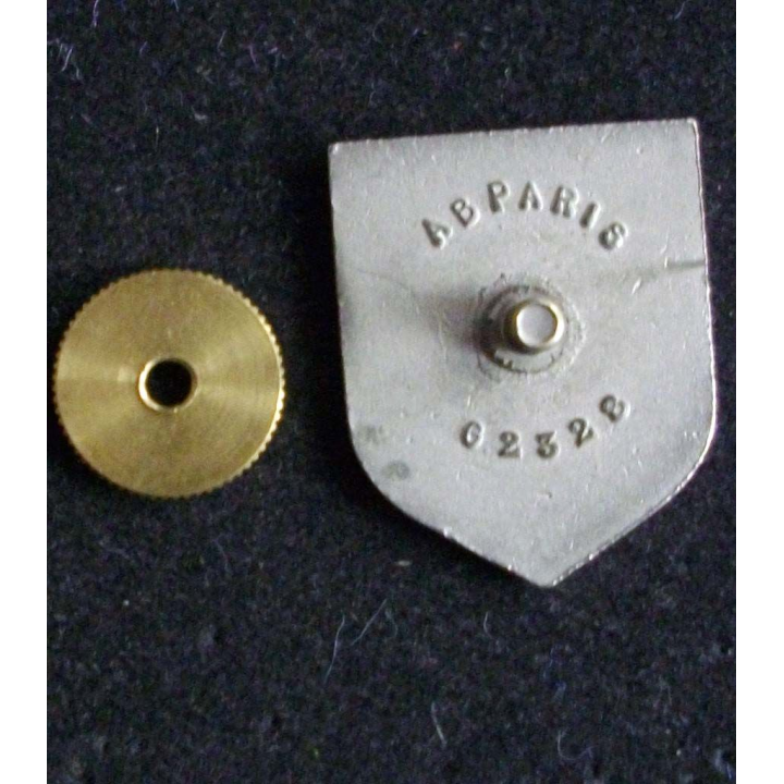 GENDARMERIE : insigne de l'écu de la gendarmerie de Polynésie de fabrication Arthus Bertrand G. 2328