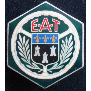 EAT de fabrication Drago Paris G.972 dos guilloché boléro allongé