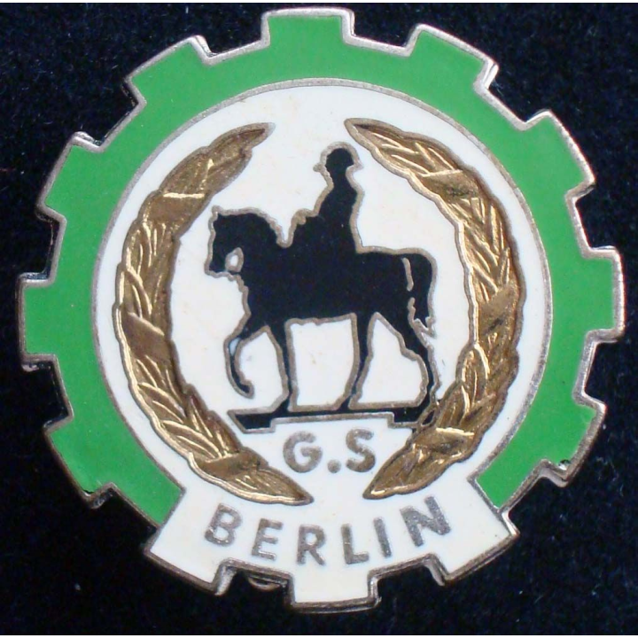 GS des forces françaises à Berlin de fabrication Drago G. 2397