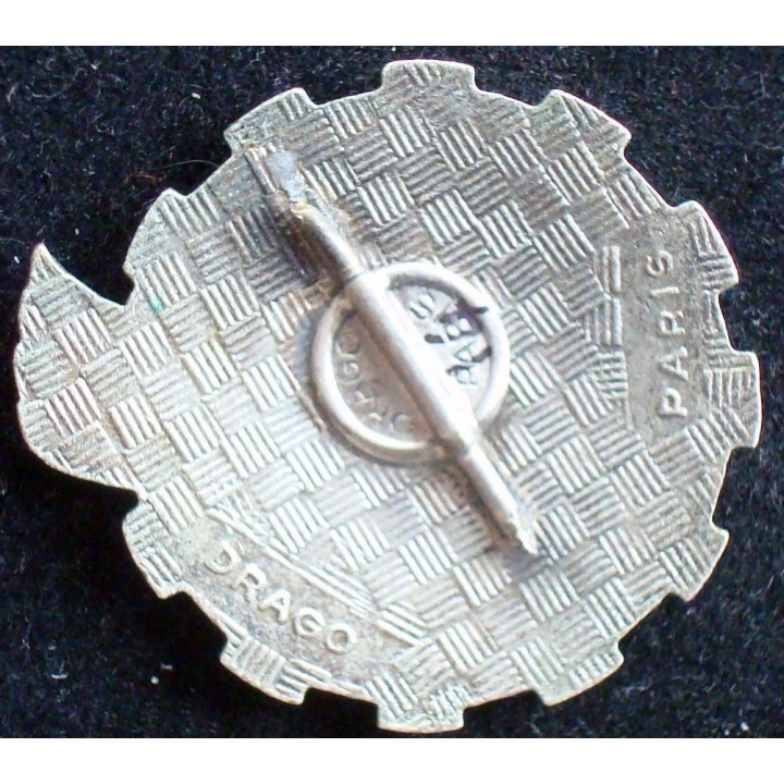 41°GCQG Drago Paris en émail avec épingle coupée mais boléro existant