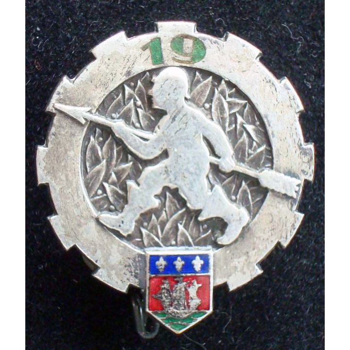 19°ET de fabrication Drago Paris Béranger tout métal 1945