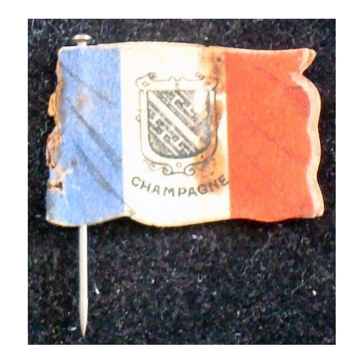JOURNEE 1914 - 1918  :  insigne papier sur épingle de la journée française 1915 du secours national région Champagne