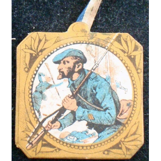 JOURNEE 1914 - 1918  :  insigne cartonné sur la journée du poilu 31 octobre 1° novembre 1915