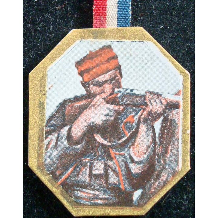 Insigne cartonné sur la journée du poilu 31 octobre 1° novembre 1915
