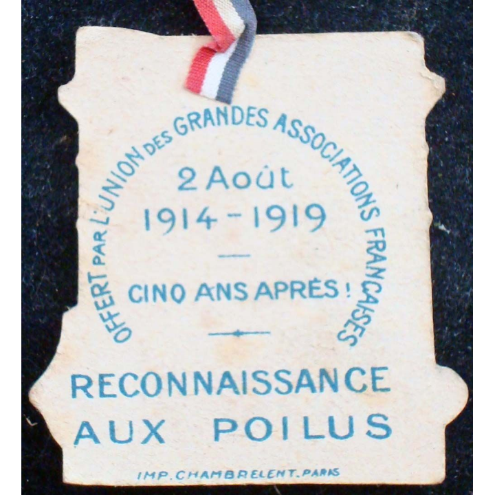 Insigne cartonné sur la reconnaissance aux poilus 2 août 1914 - 1919