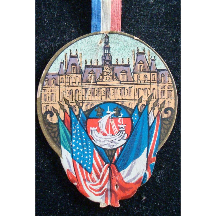 JOURNEE 1914 - 1918  :  insigne cartonné de la journée de Paris 14 juillet 1917