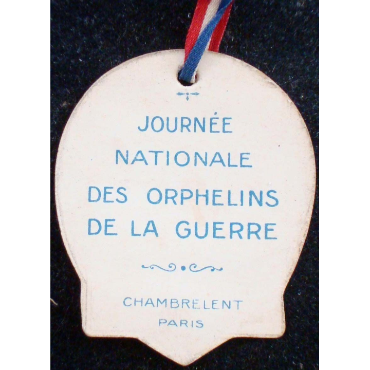 JOURNEE 1914 - 1918  :  insigne cartonné de la journée nationale des orphelins de la guerre
