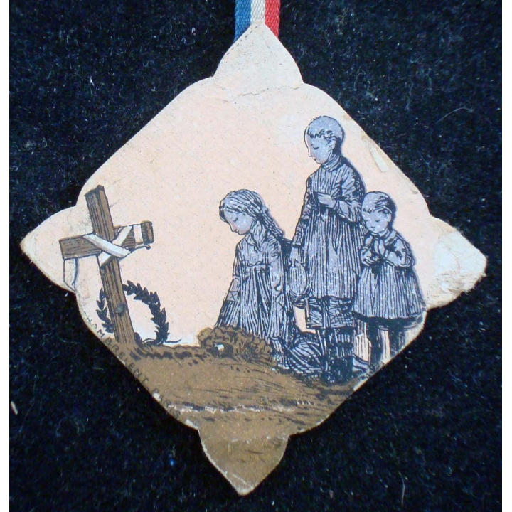 Insigne cartonné du jour de deuil national du 2 novembre 1919