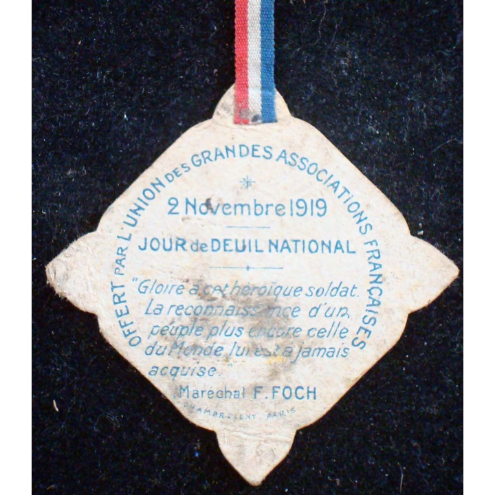 Insigne cartonné du jour de deuil national du 2 novembre 1919