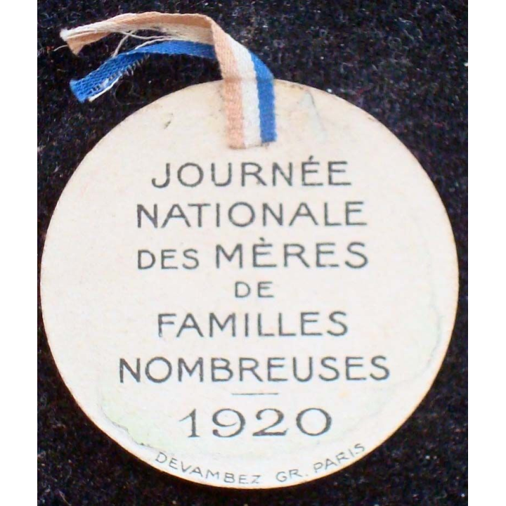 Journée nationale des mères de familles nombreuses 1920