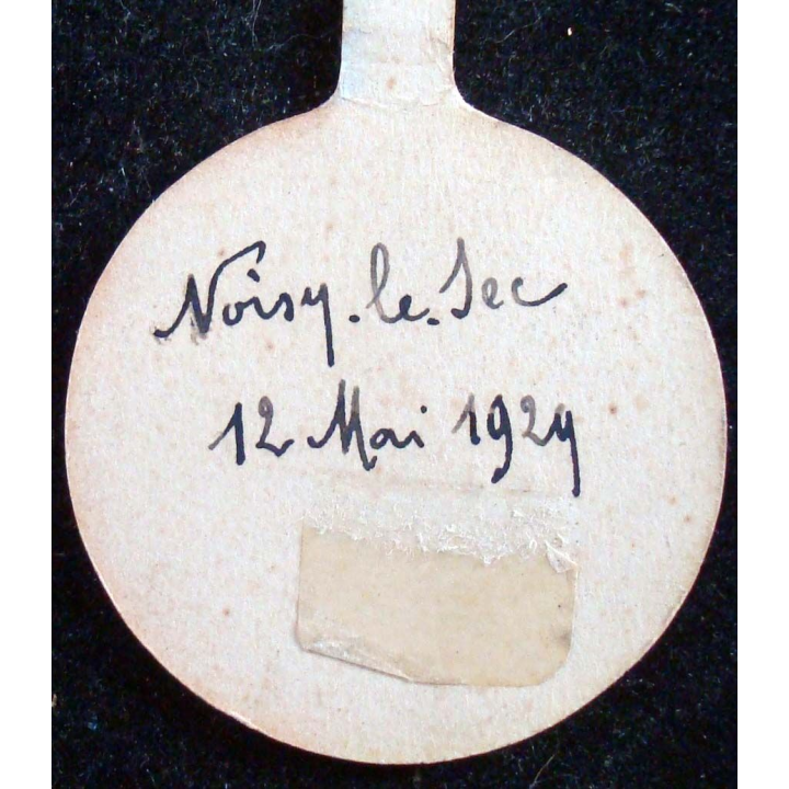 JOURNEE 1914 - 1918  :  insigne cartonné de Jeanne d'Arc