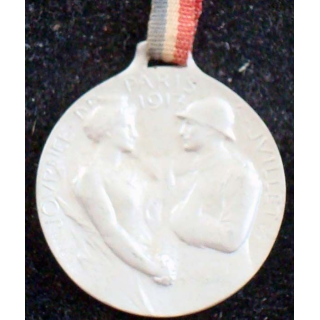 Médaille en métal embouti argenté de la journée de Paris juillet 1917