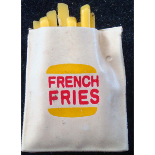 Magnet frigo représentant un cornet de french fries