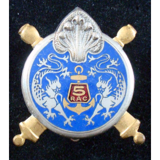 5° régiment d'artillerie coloniale de fabrication Drago Béranger en émail canons dorés