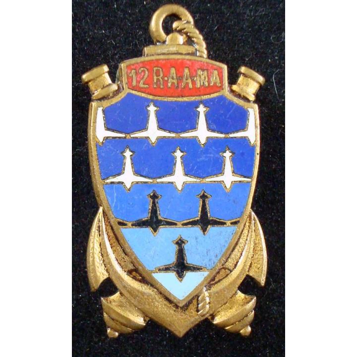 12° régiment d'artillerie antiaérienne de marine de fabrication Drago H. 708 en émail