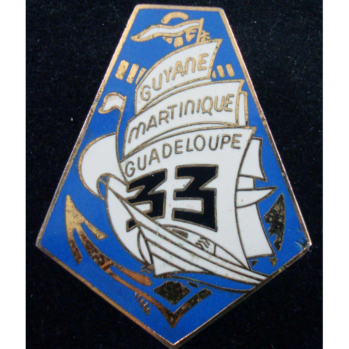33° régiment d'infanterie de marine en émail sans fabricant mentionné