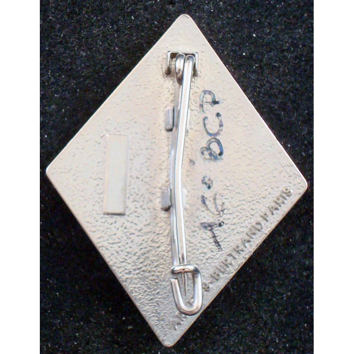 Insigne métallique de la 4° compagnie de fabrication Arthus Bertrand Paris