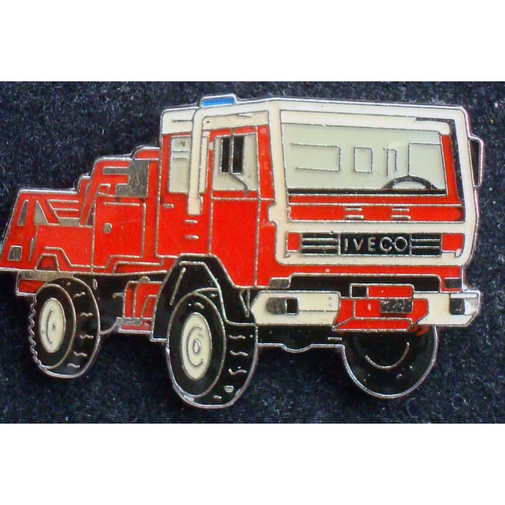 Pin's militaire : pin's représentant un camion de pompier