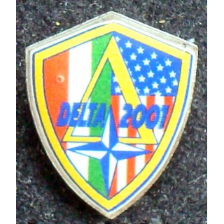 Pin's militaire : pin's de l'opération Delta 2001 forces Otan en Afghanistan