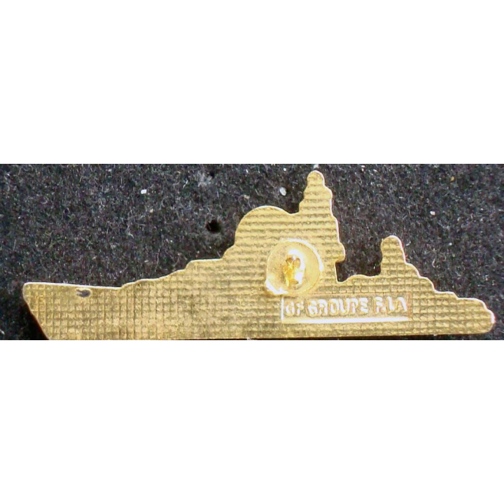 Pin's militaire : pin's représentant la frégate Suffren D 602