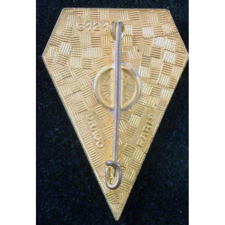 77° CT de fabrication Drago G. 1213 en émail
