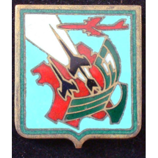 CICOA 910 de fabrication Drago G. 677 en émail épingle coupée de part et d'autre des boléros