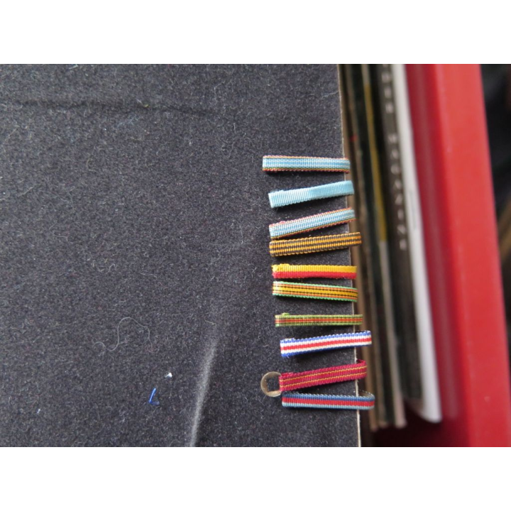 BARRETTES DE BOUTONNIERE : lot de 12 barrettes de boutonnière 