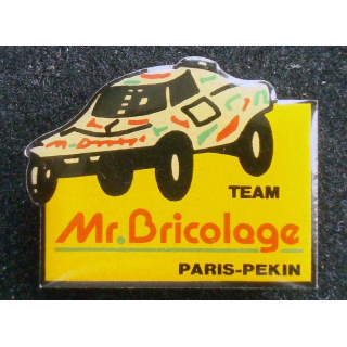 Pin's automobile : MR BRICOLAGE Team Paris Pekin