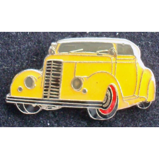 Pin's automobile : pin's représentant une vieille voiture