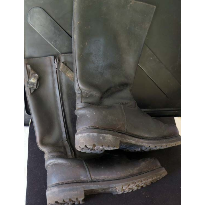 POMPIERS : paire de bottes de pompiers en cuir de taille 42