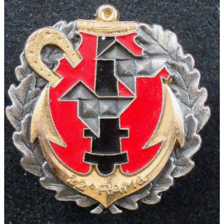 22° RAMA : insigne métallique du 22° régiment d'artillerie de marine de fabrication Delsart