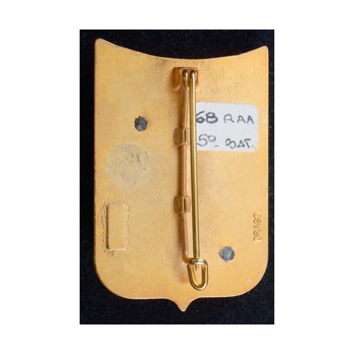 68° RA : insigne métallique de la 5° batterie du 68° régiment d'artillerie de fabrication Drago