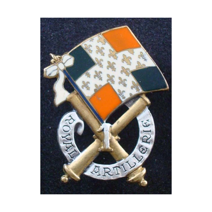 1° RA : insigne métallique du 1° régiment d'artillerie de fabrication Drago G. 881