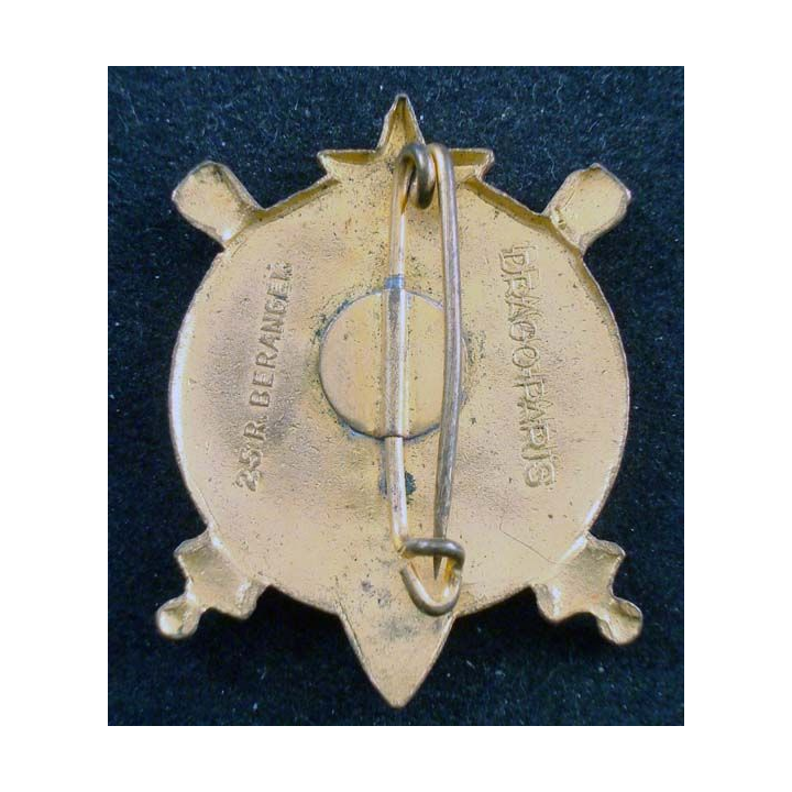 65° RA : insigne métallique du 65° régiment d'artillerie fabriqué par Drago Béranger en émail