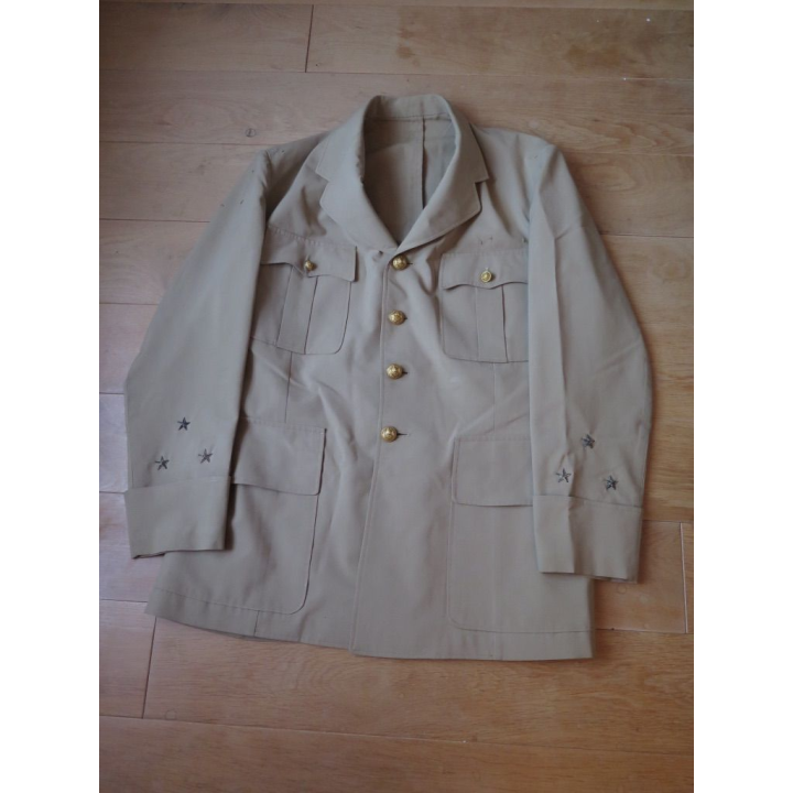 MILITARIA : veste d'été du général de Division K ancien légionnaire datant des années 1973 / 1974