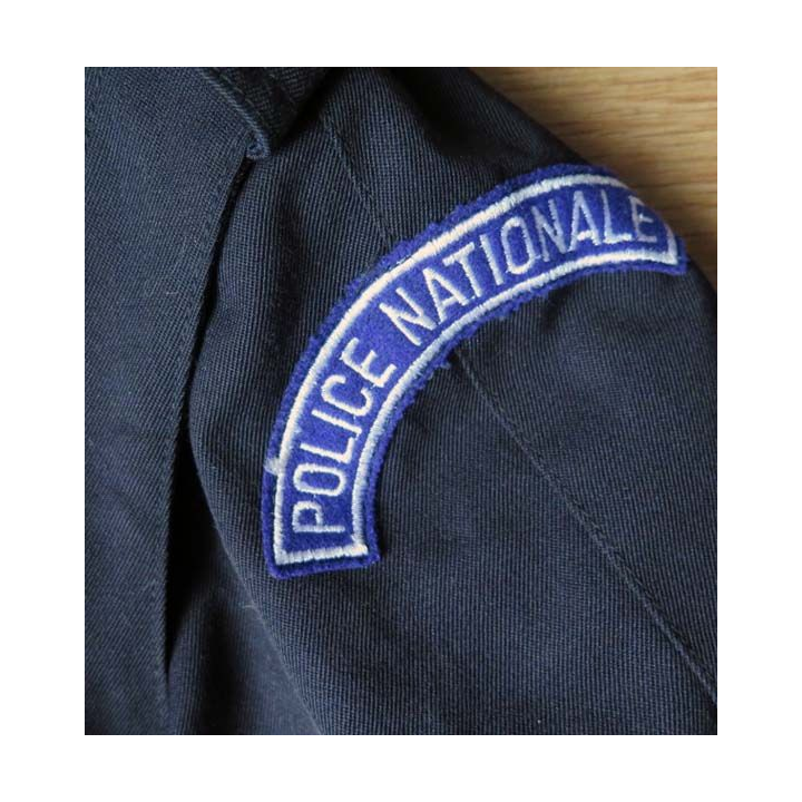 MILITARIA : manteau de police PN 86 de taille 96 M fabriqué par UGECO