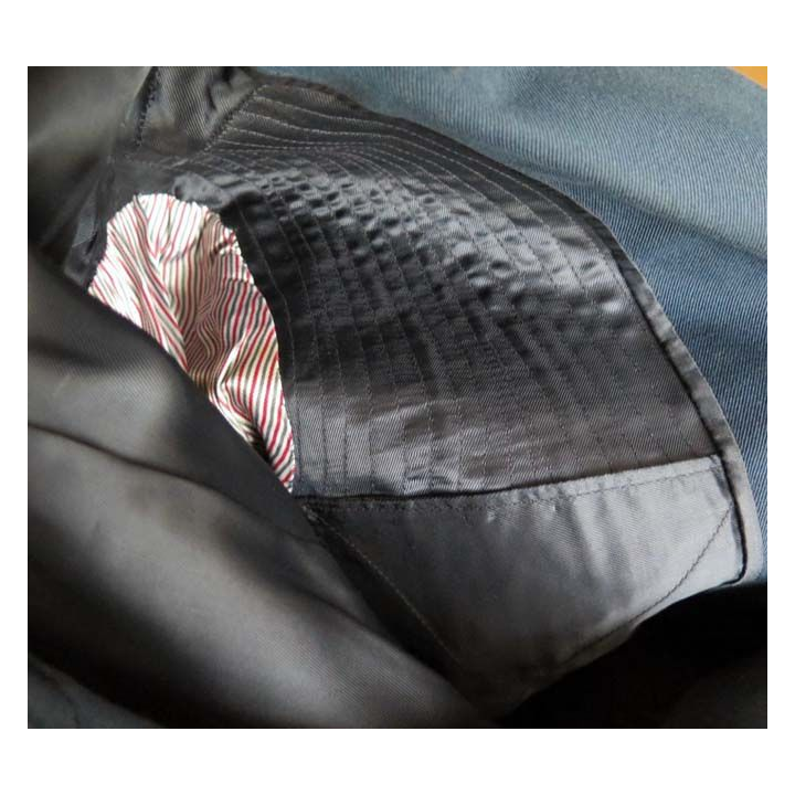 MILITARIA : tenue bleue de l'Ecole militaire Interarme EMIA de Coetquidan comprenant veste et pantalon