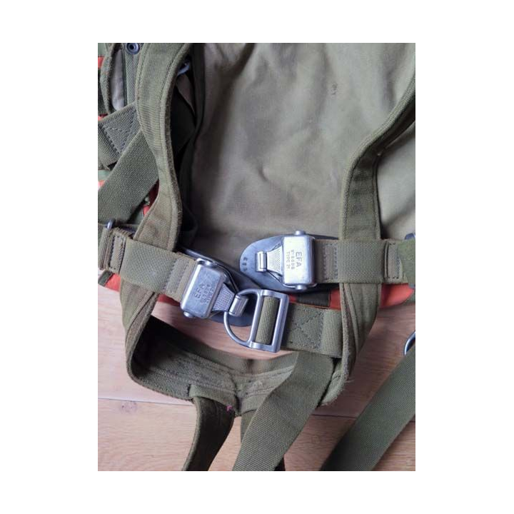MILITARIA : sac de parachute de chuteur modèle réglementaire français