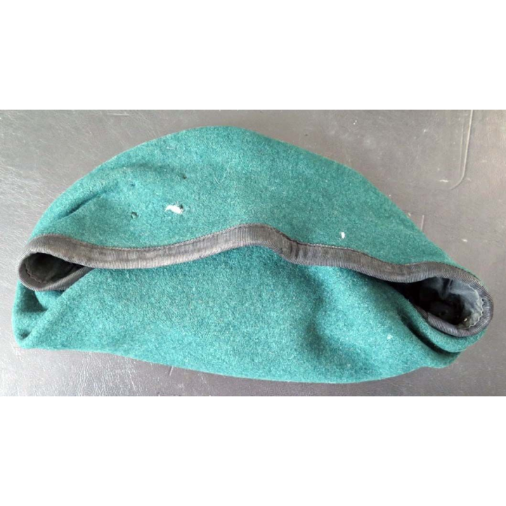 MILITARIA : béret vert des commandos royal marines de l'armée anglaise fabriqué par Webb de taille 57 