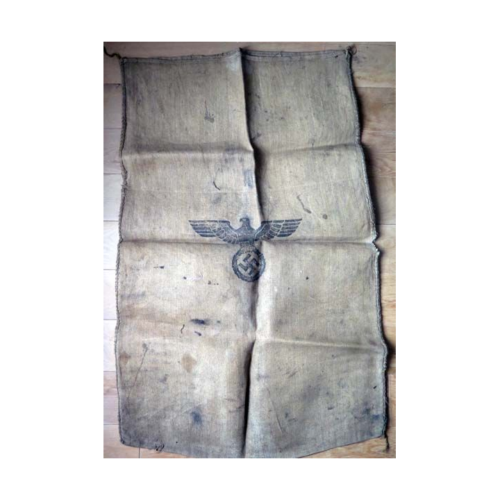 MILITARIA : Sac à vivres allemand de Monsieur Plaquet à Strasbourg de 1,20 m par 0,70 m